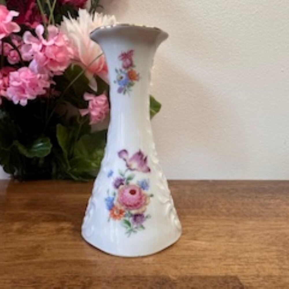 Schumann Arzberg Bavaria Porcelain Vase White‎ Floral Gold Rim Vintage Germany